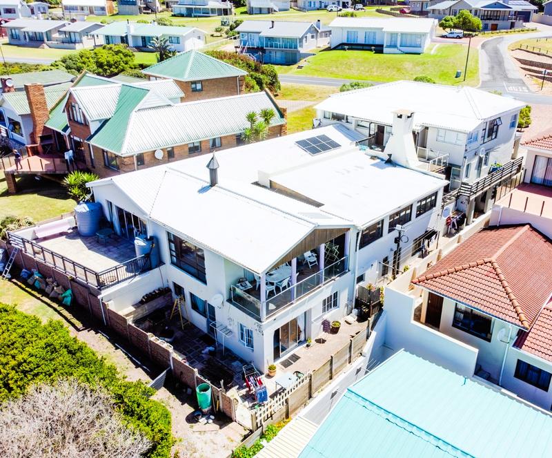 9 Bedroom Property for Sale in Jongensfontein Western Cape